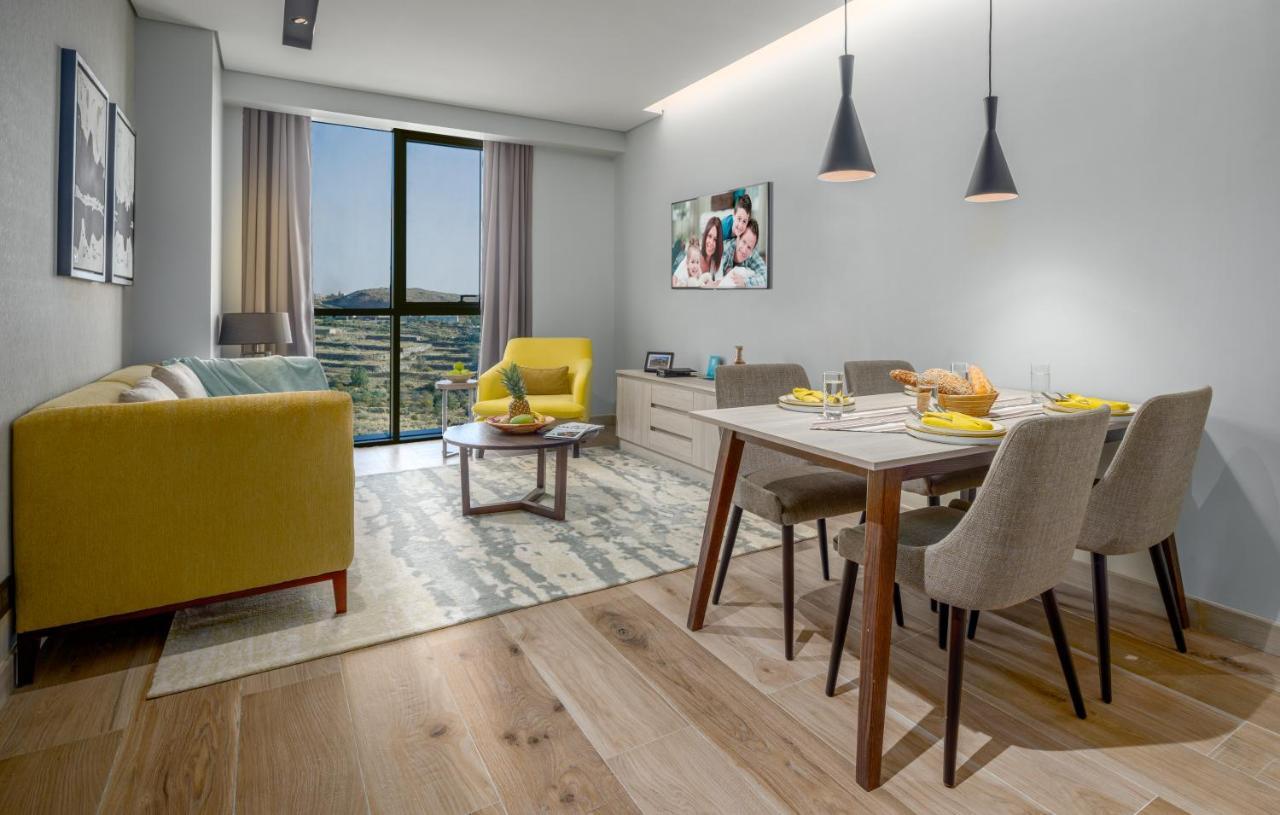 Апарт готель Citadines Абха Екстер'єр фото The interior of a typical apartment